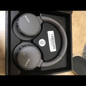WHCH700N/H Sony headphones bluetooth